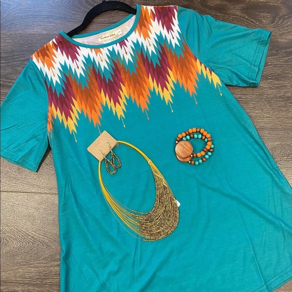 Women’s Teal Western Chevron Top ~ NWT - Picture 2 of 3